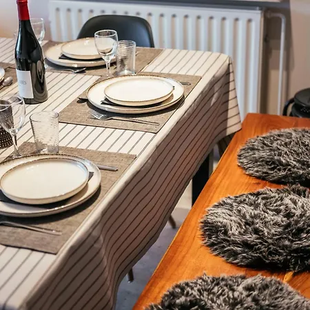 Wallace Tweede Апартаменты *