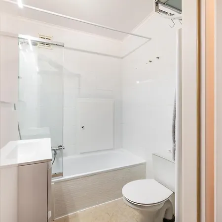 Wallace Tweede Синт-Идесбалд